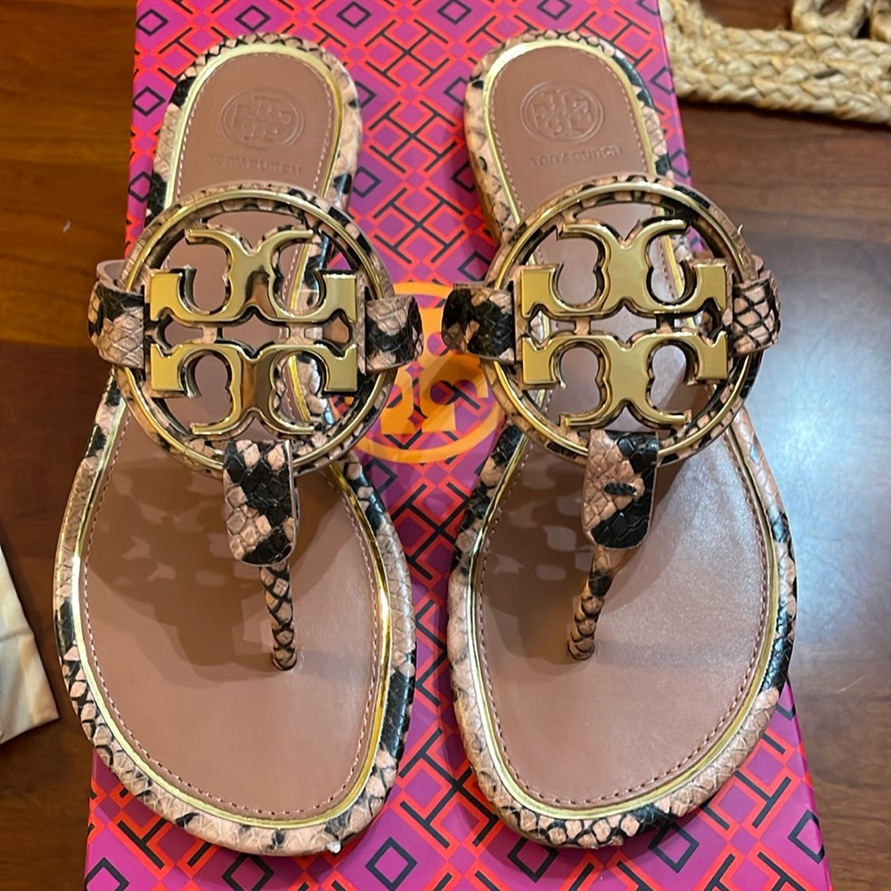 Tory Burch Metal Miller Stamped Snake Print SZ 7